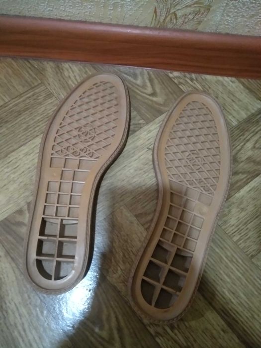 Продам подошву Мужская