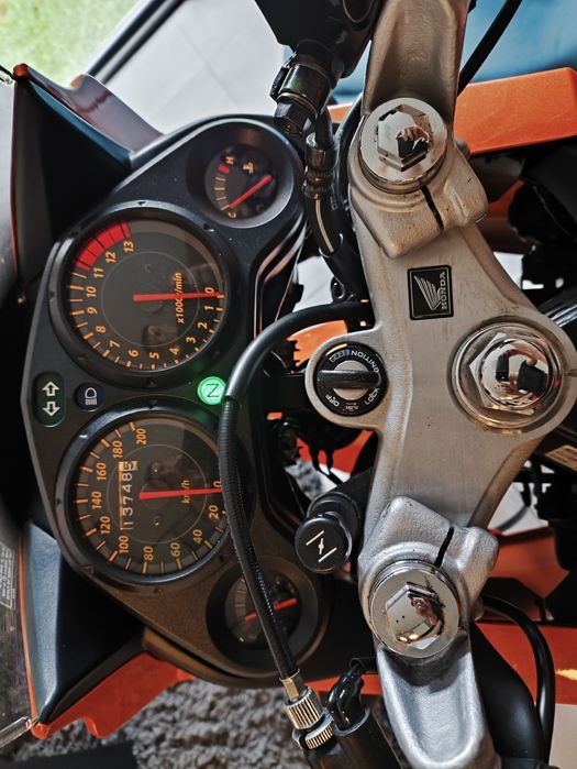 Honda cbr 125 r jc34