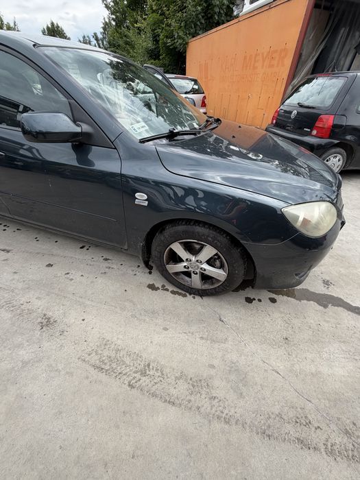 Błotnik prawy przód Mazda 3 BK Mazda III
