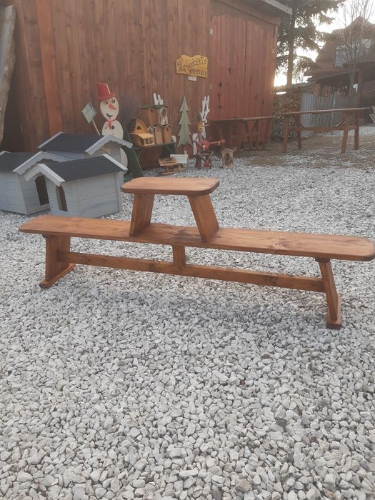 Ławka z stolikiem