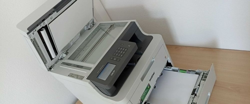 Impressora Multifunções Laser Cores - Brother DCP-L3550CDW