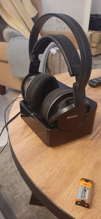 Słuchawki bezprzewodowe Sony TMR-RF855R