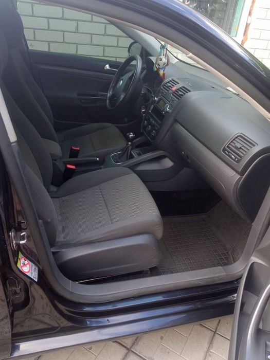 Продам  Volkswagen  Golf 5  2009