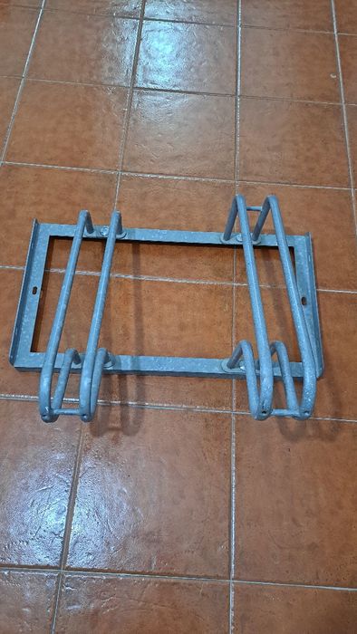Suporte de chão  para 2 bicicletas