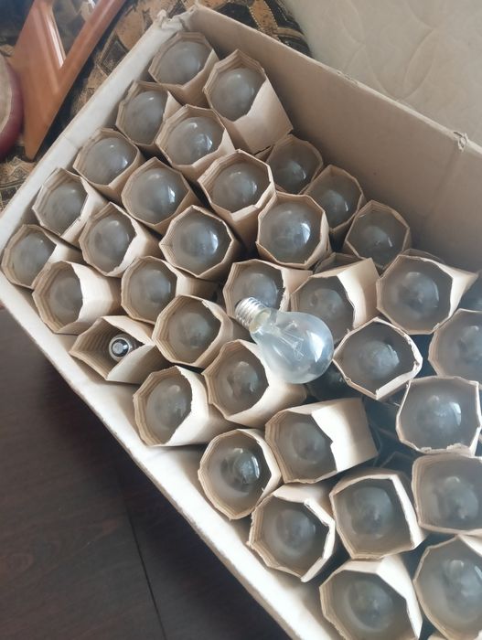 Продам нові Лампочки до світильників різних розмірів