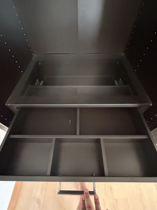 Roupeiro IKEA PAX 150 cm com portas de correr e espelho – excelente estado