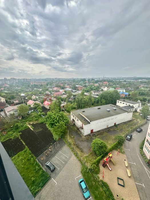 Продам 2-к квартиру в чудовому районі