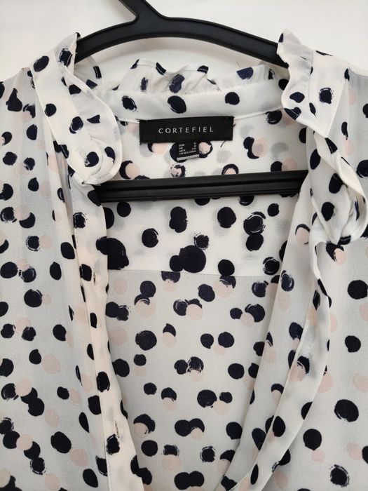 Diversos vestidos de verão