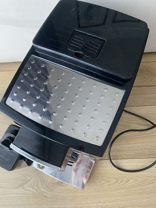 Ekspres ciśnieniowy DeLonghi Cappucino ECAM23.460.B Cappuccino