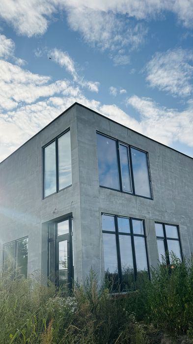 Будинок з бомбосховищем під  Киівом  Ціна нижча собівартості