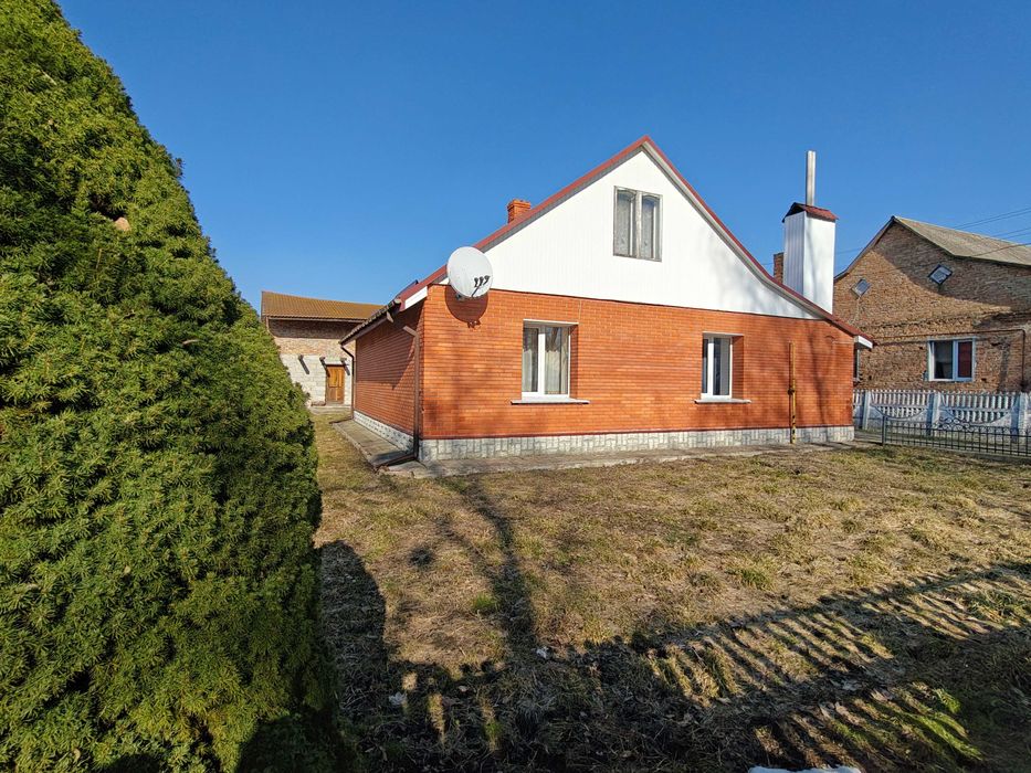 Вмебльований будинок з усіма зручностіми. Розтермінування або торг