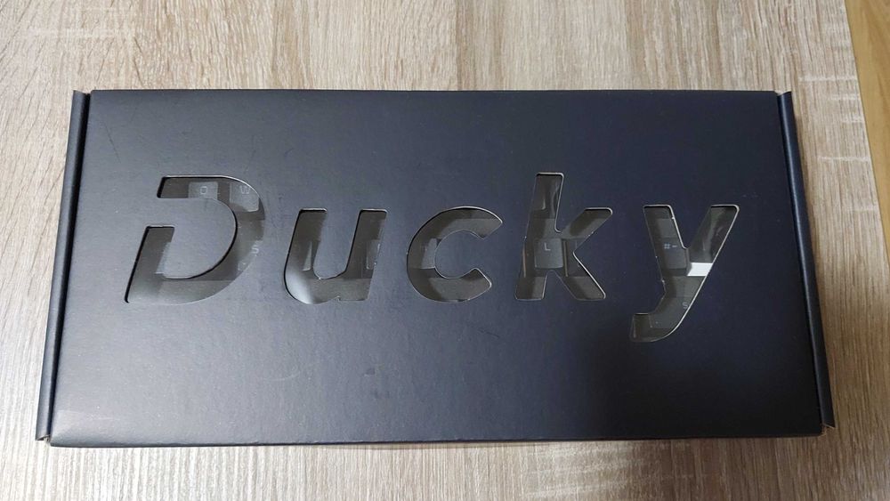 Teclado mecânico HyperX Alloy Origins PBT (Português)