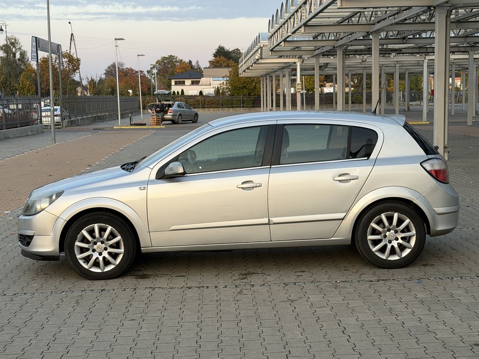 Opel Astra H 2005r.