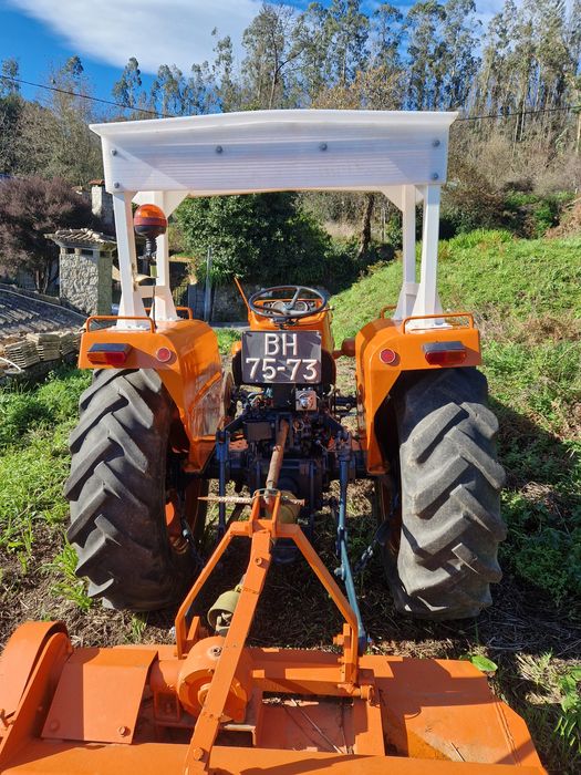 Trator Fiat 450 restaurado