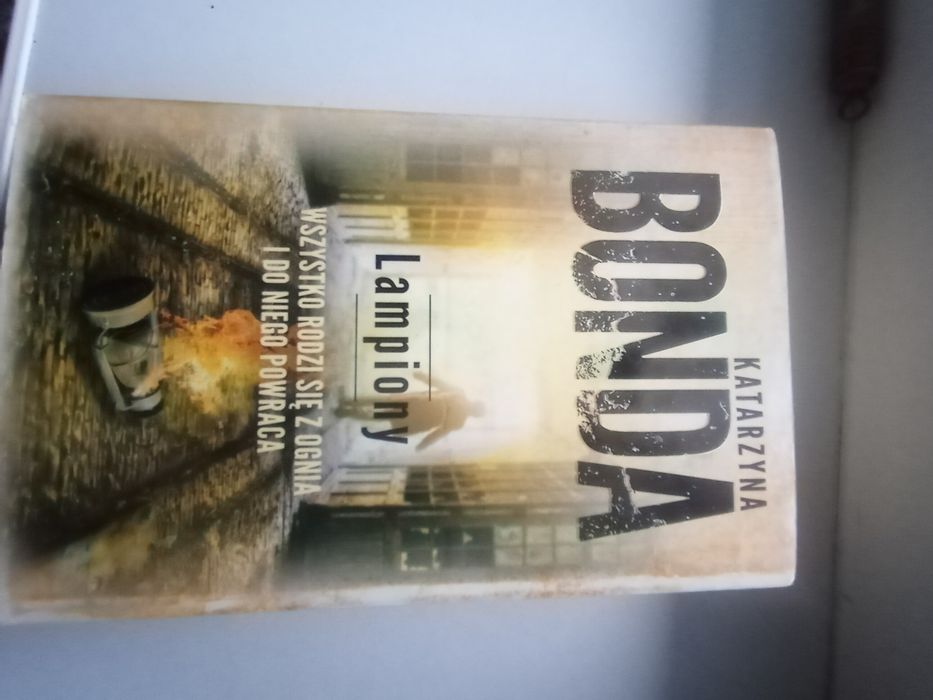 'Lampiony " Katarzyna Bonda