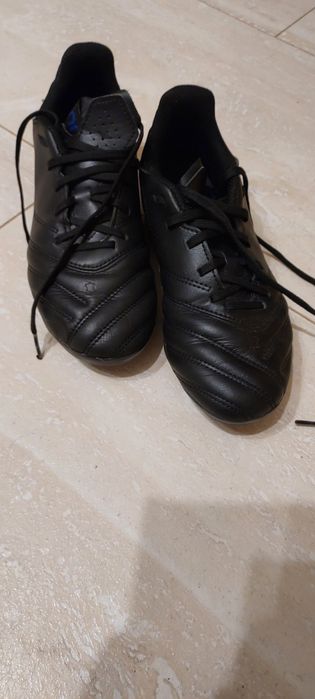 Korki- skórzane buty do piłki nożnej