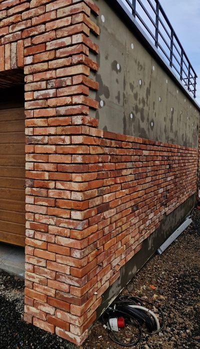 Płytki z cegły „lico STAROPOLSKIE” premium na ścianę Ekspozycja Krzeszowice cegła rozbiórkowa LOFT Kraków