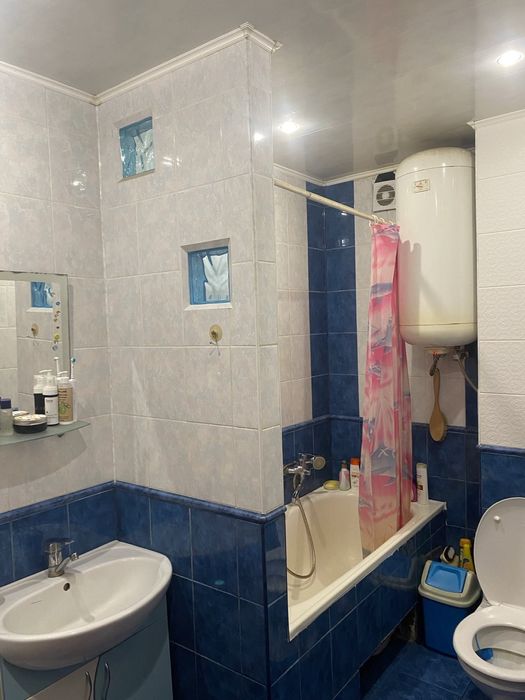 Сдам 2х.ком.квартиру на Холодной Горе.