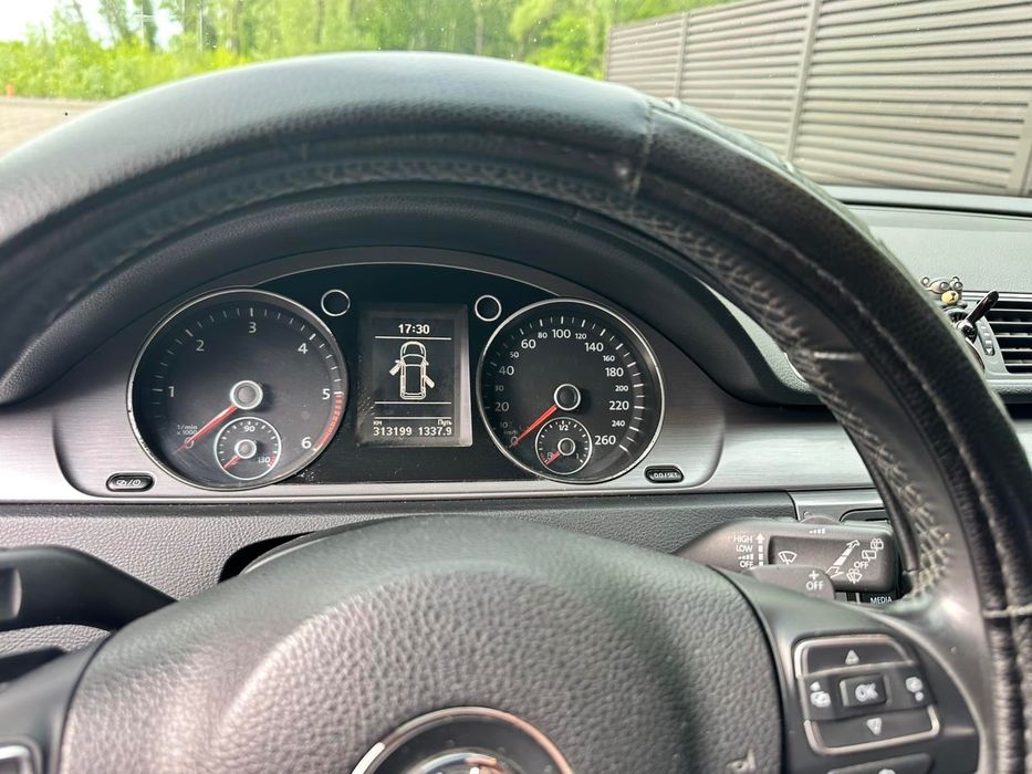 Автомобіль Volksvagen B 7