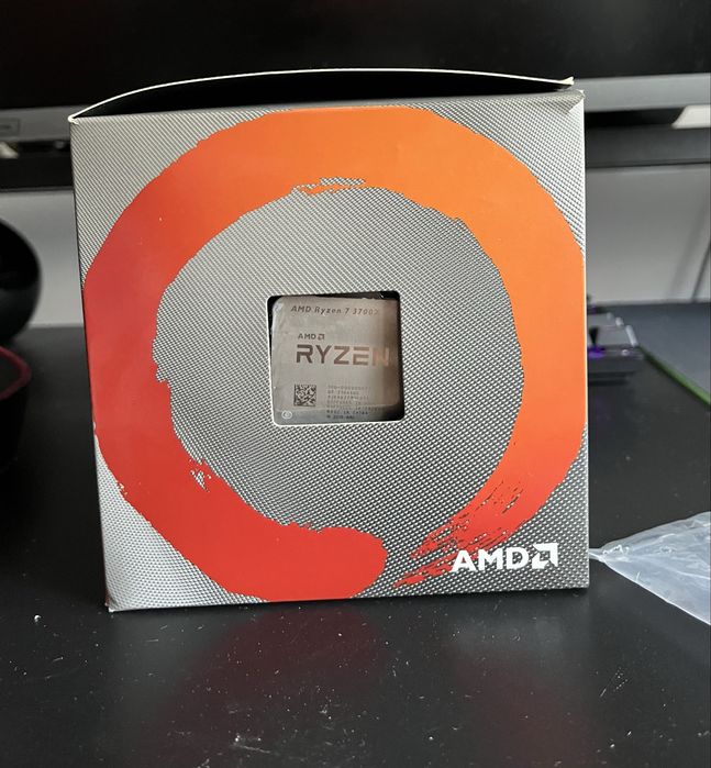 AMD ryzen 7 3700x