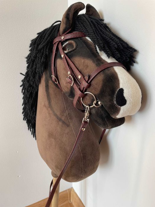 Hobby Horse ciemnogniady, duży A3 z kantarem jak żywy + GRATIS