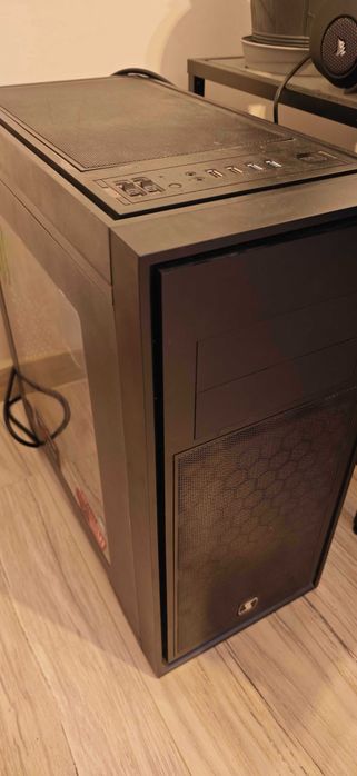 Komputer stacjonarny I7 7700k + GTX 1070 MSI + 16GB RAM DDR 4 SPRAWNY