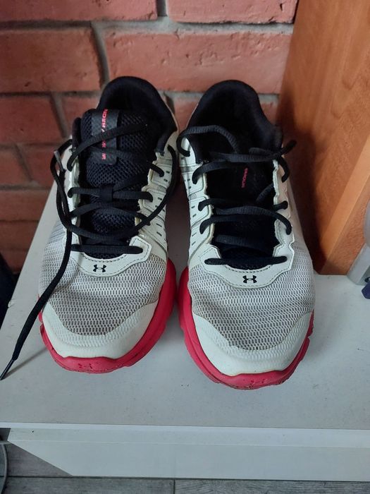 Buty under armour letnie, rozmiar 42