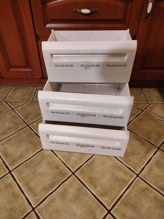 Szuflady do zamrażarki AEG