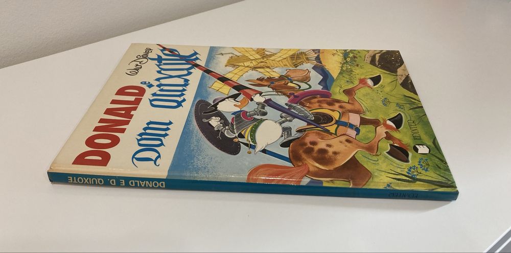 Livro Donald e Dom Quixote, de Walt Disney