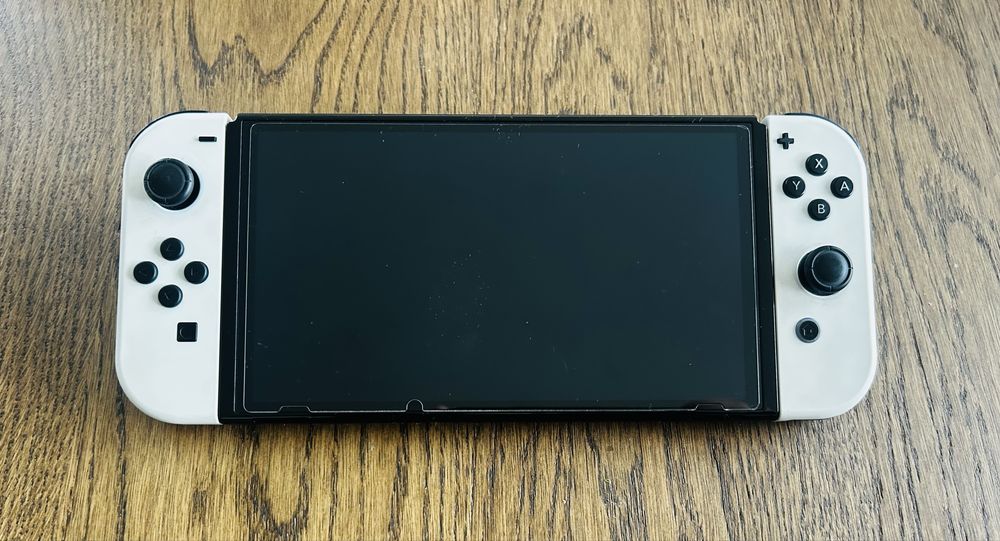 Nintendo Switch OLED | Caixa + Cartão 256GB | Excelente estado