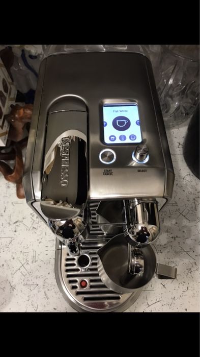 Кофемашина Nespresso Creatista Plus Metal Stainless Steel