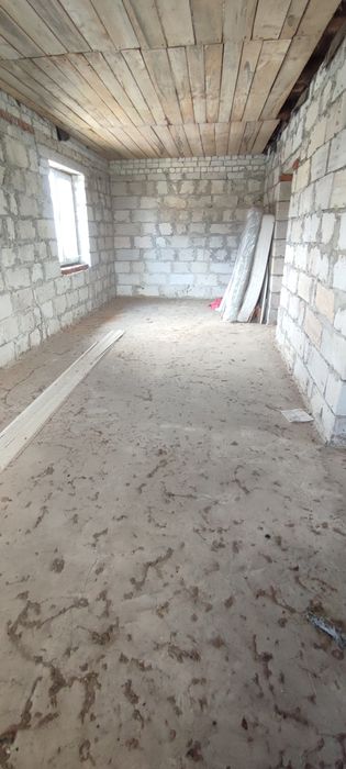 Гарний будинок з комунікаціями в селі Количівка 8км від міста