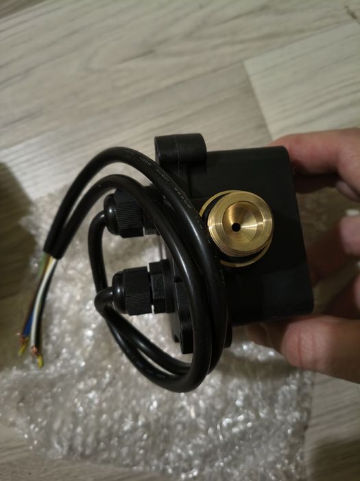 Електронний цифровий регулятор тиску WPC-10