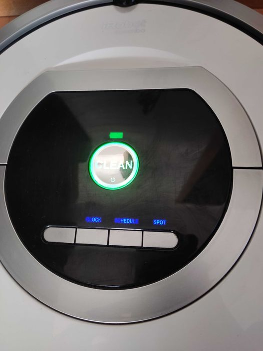 Aspirador robot iRobot Roomba 776 em excelente estado