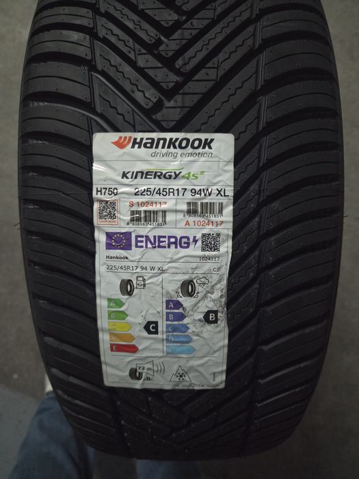 Par de pneus  Hankook 225/45 R17 novos