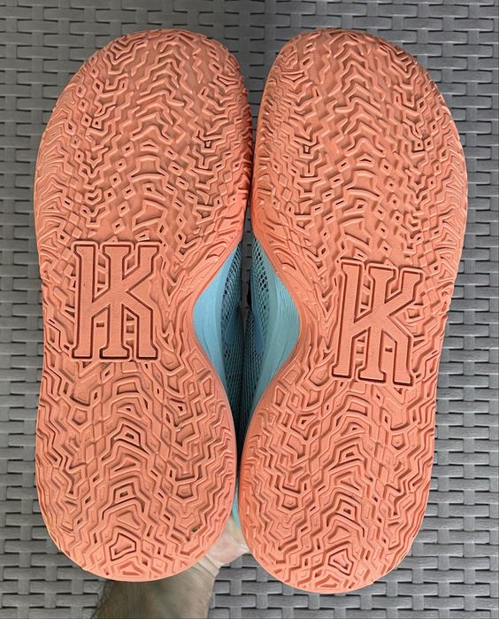 Nike Lebron кроссовки 42 размер баскетбольные голубые