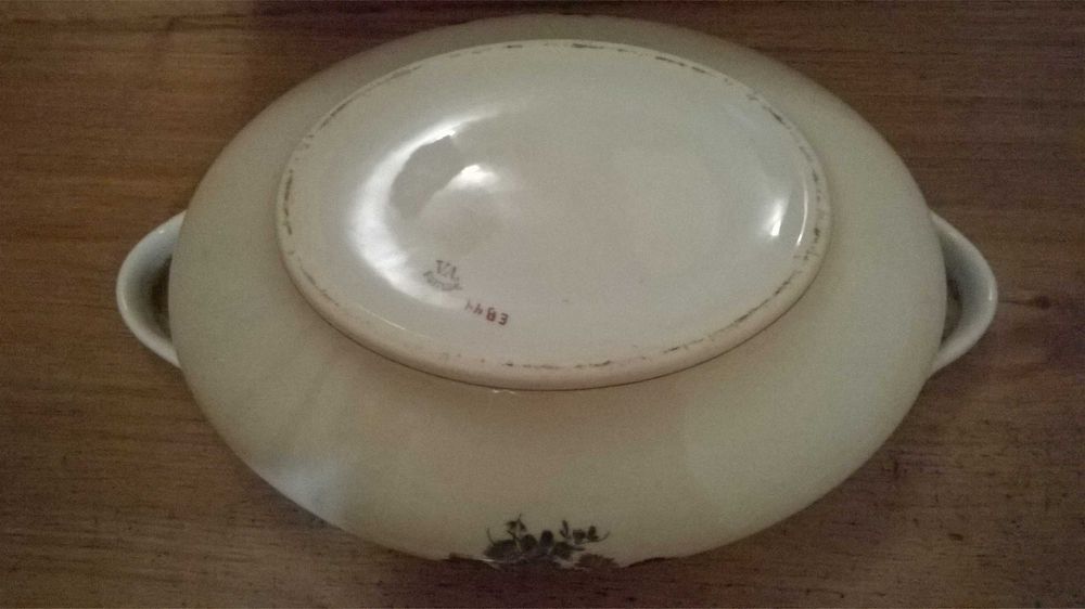 Vista Alegre - Várias Peças Muito Antigas - 30 € Tudo