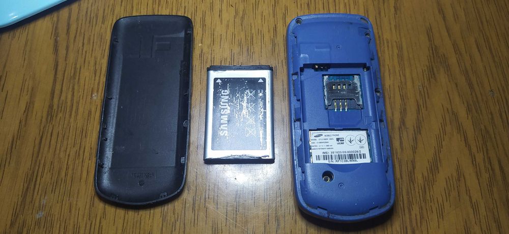 кнопочные звонилки полурабочие samsung E1200M E1080W E1080i 4 шт