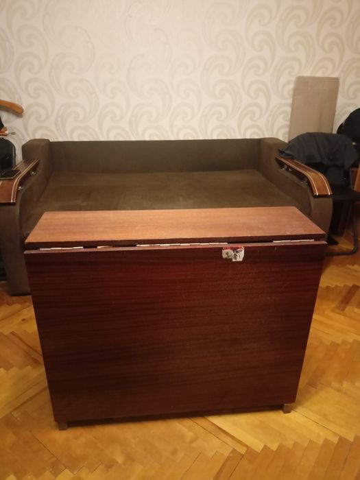 Стіл розкладний (стіл -книжка)