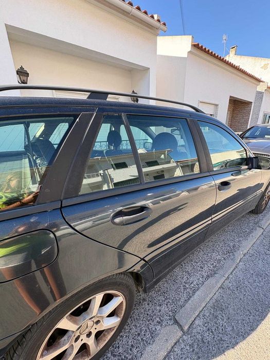 Carrinha Mercedes Benz