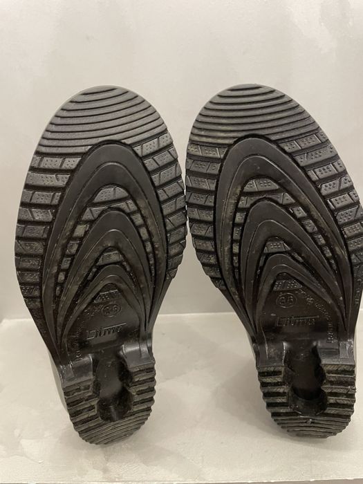 Продам сапоги резиновые.