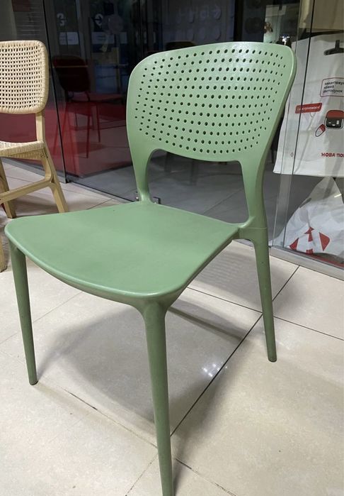 Стілець пластиковий Mark ,зелений/Можливий торг
