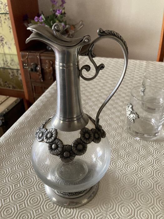 Garrafa de Licor com aplicação em Estanho