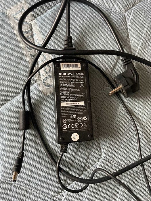 Монітор Philips 221E2