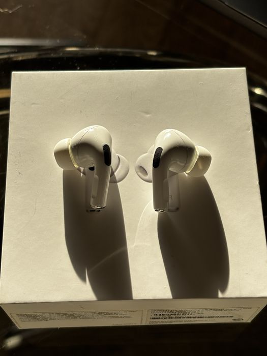 AirPods Pro (1st gen)