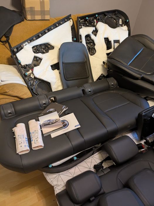 Jaguar I-pace fotele, kanapy, zestaw