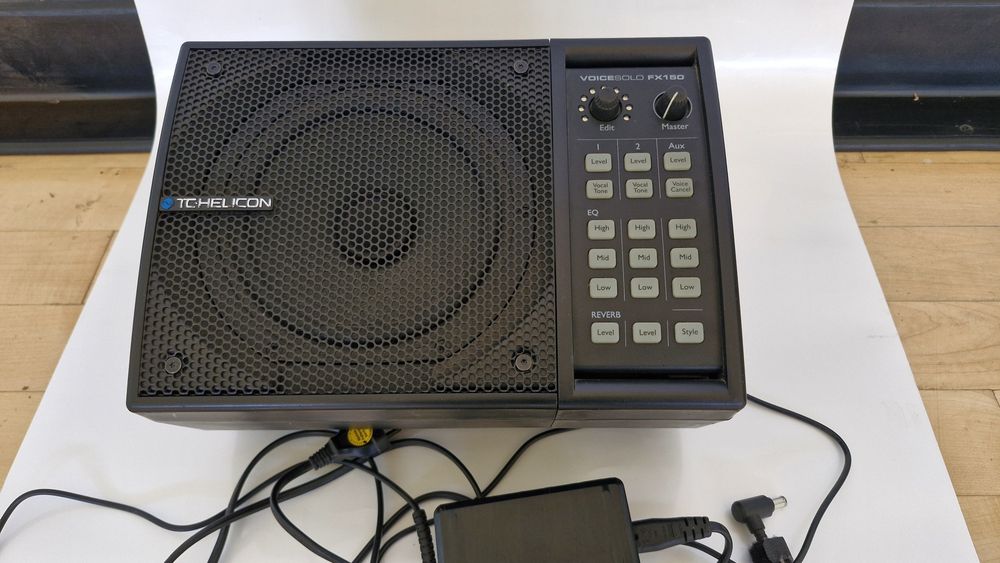 TC Helicon Voice Solo 150 FX.
