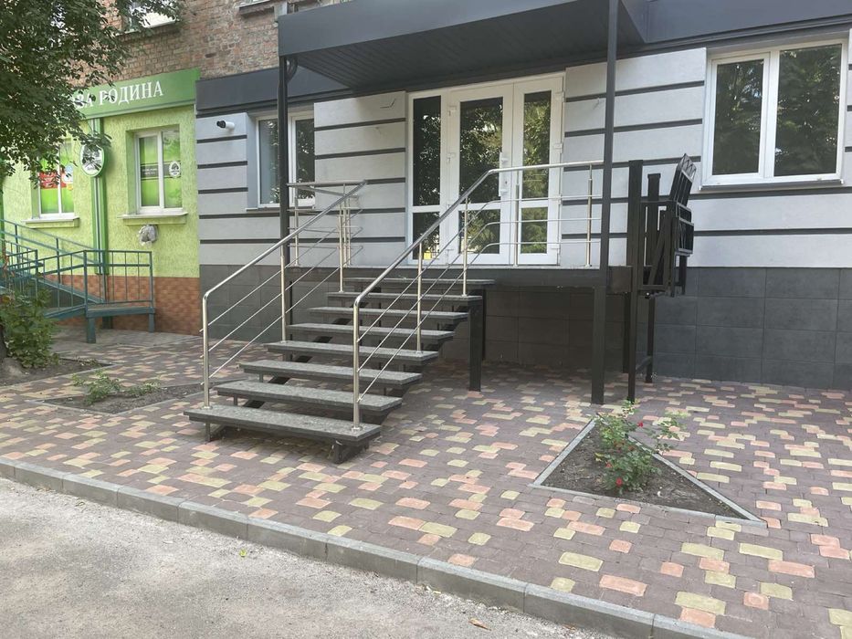 Оренда приміщення вільного призначення в центрі міста