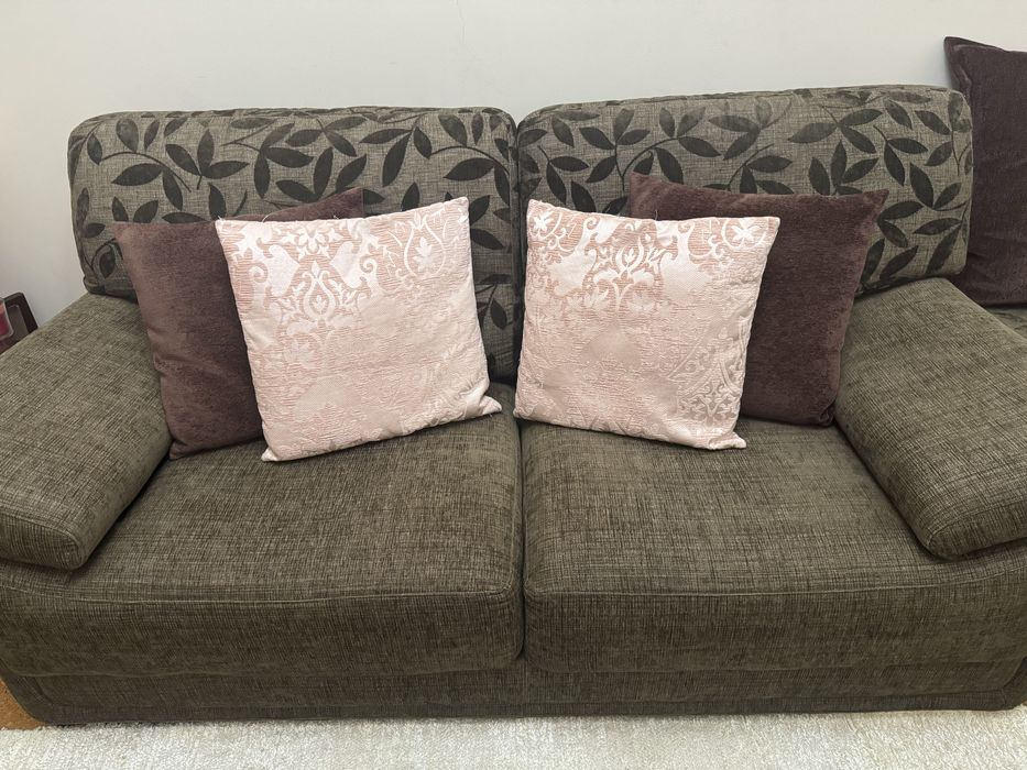 Sofá de dois lugares