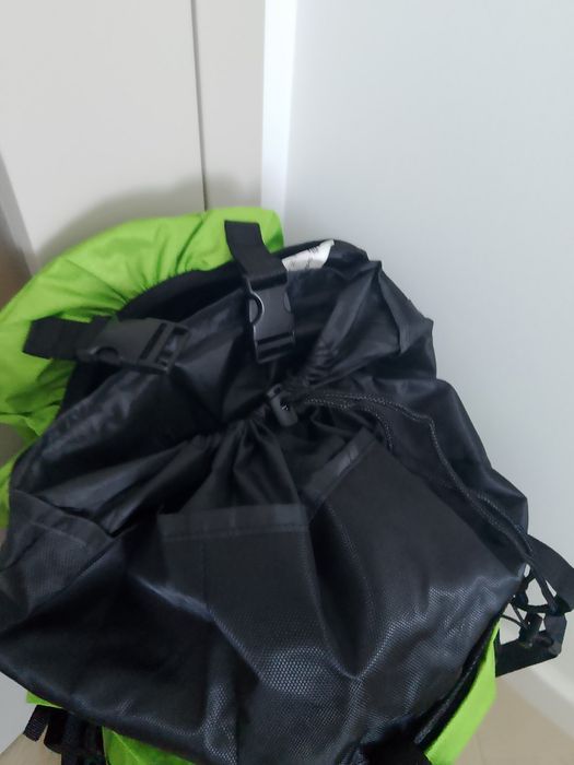 Duży plecak trekkingowy, 90 L, w góry, mocny, pojemny